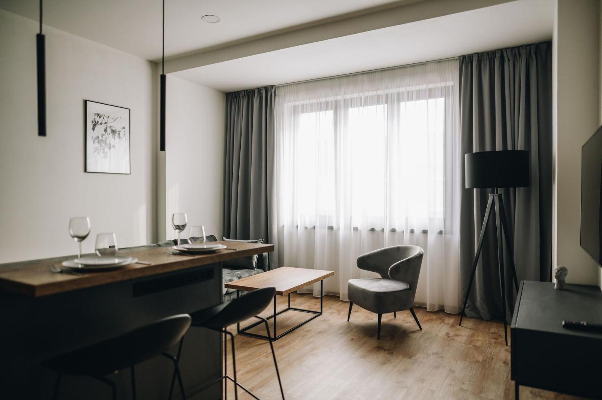 Executive Apartments Taborska มลาดาโบเลสลัฟ ภายนอก รูปภาพ